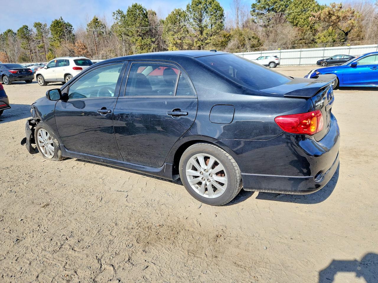 2010 TOYOTA COROLLA BASE photo 4