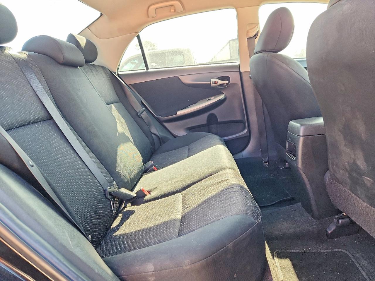 2010 TOYOTA COROLLA BASE photo 28