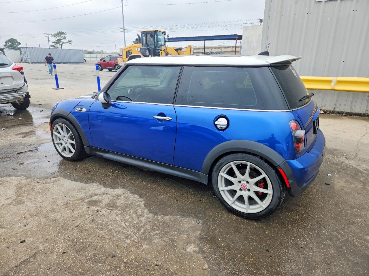 2005 MINI COOPER S photo 2