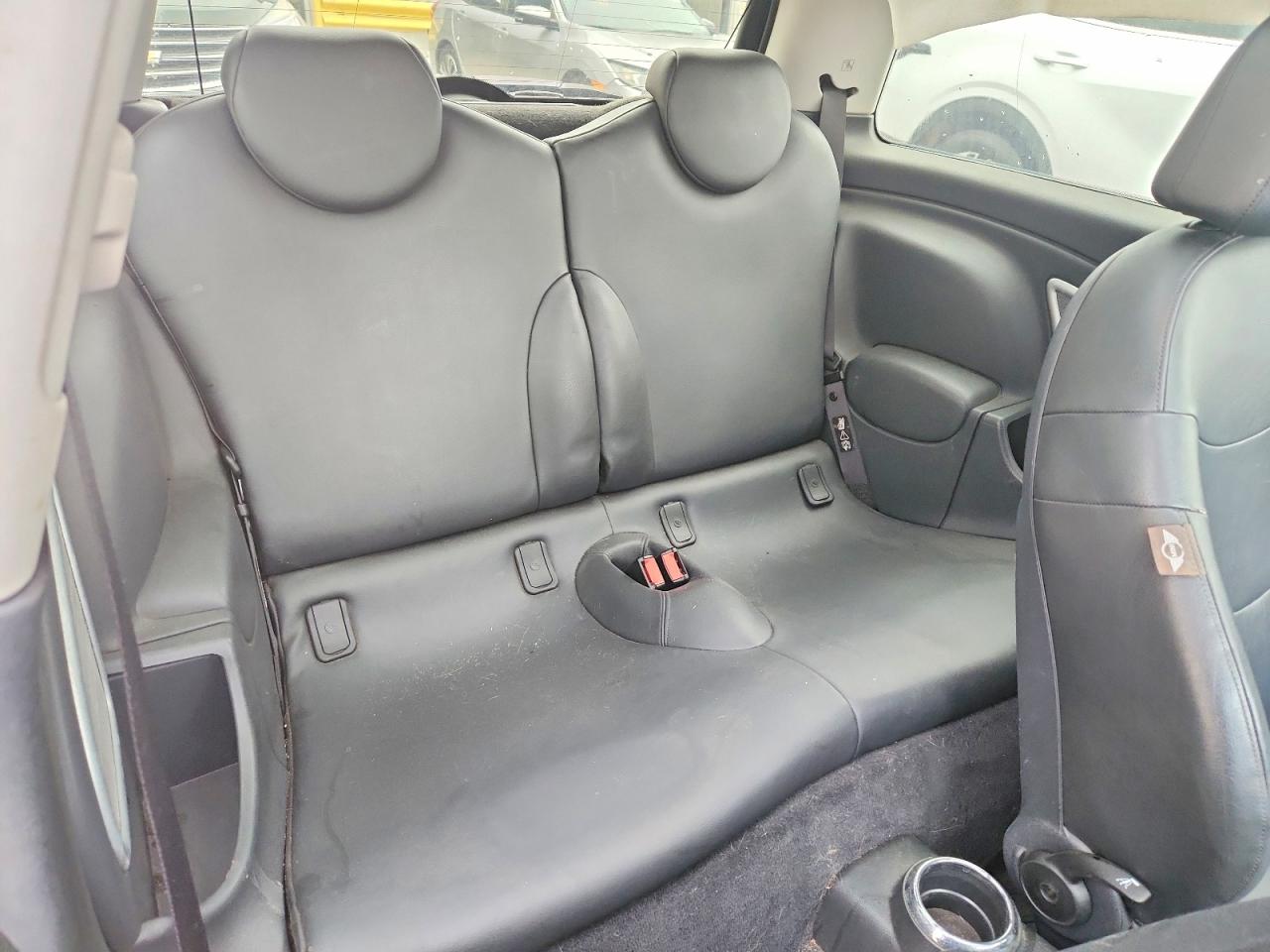 2005 MINI COOPER S photo 10