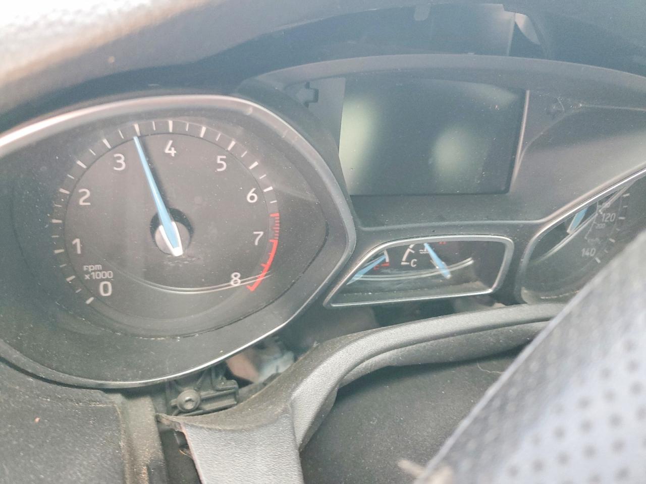 2018 FORD FOCUS SE photo 17