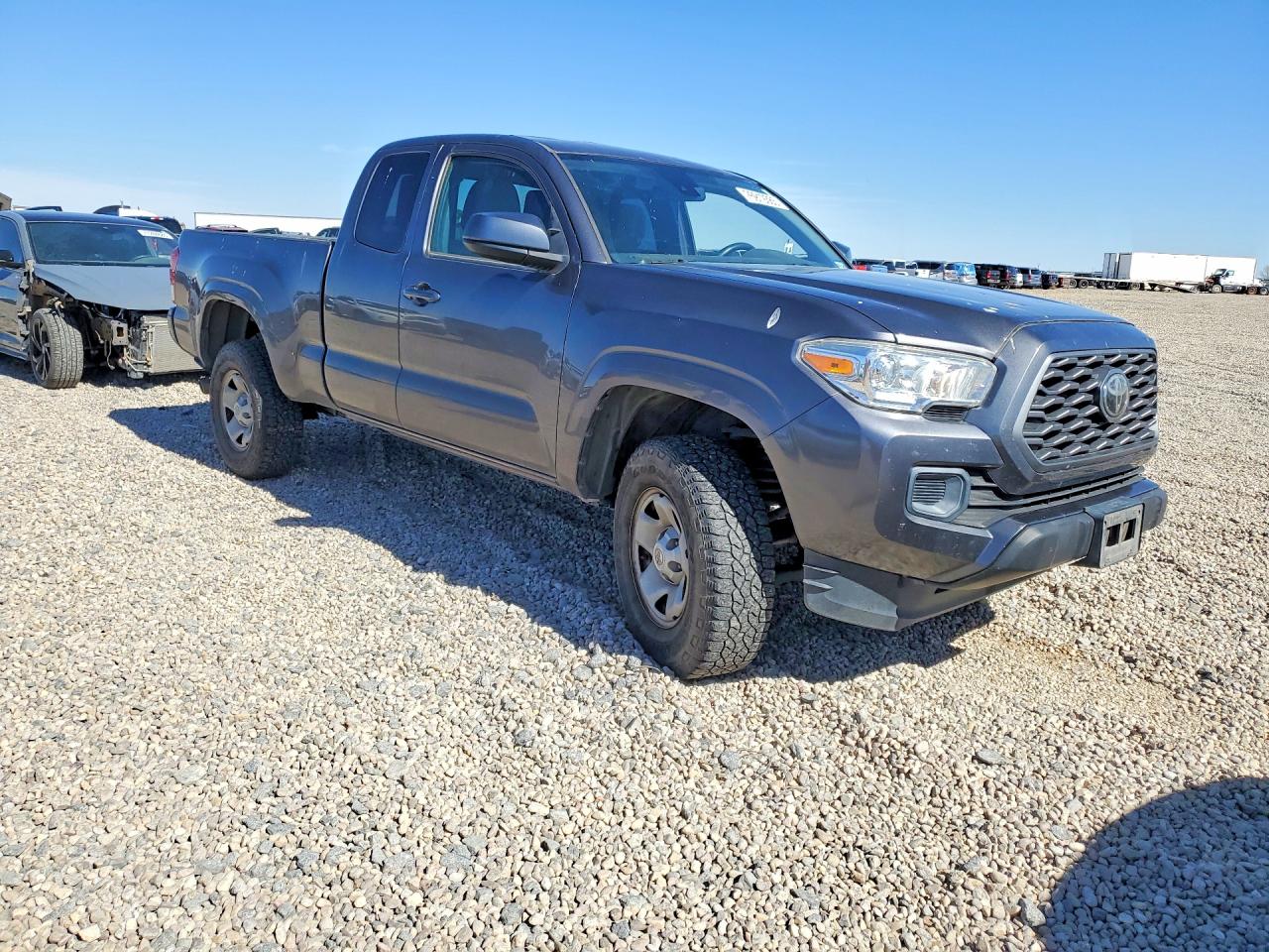 2019 TOYOTA TACOMA SR photo 4