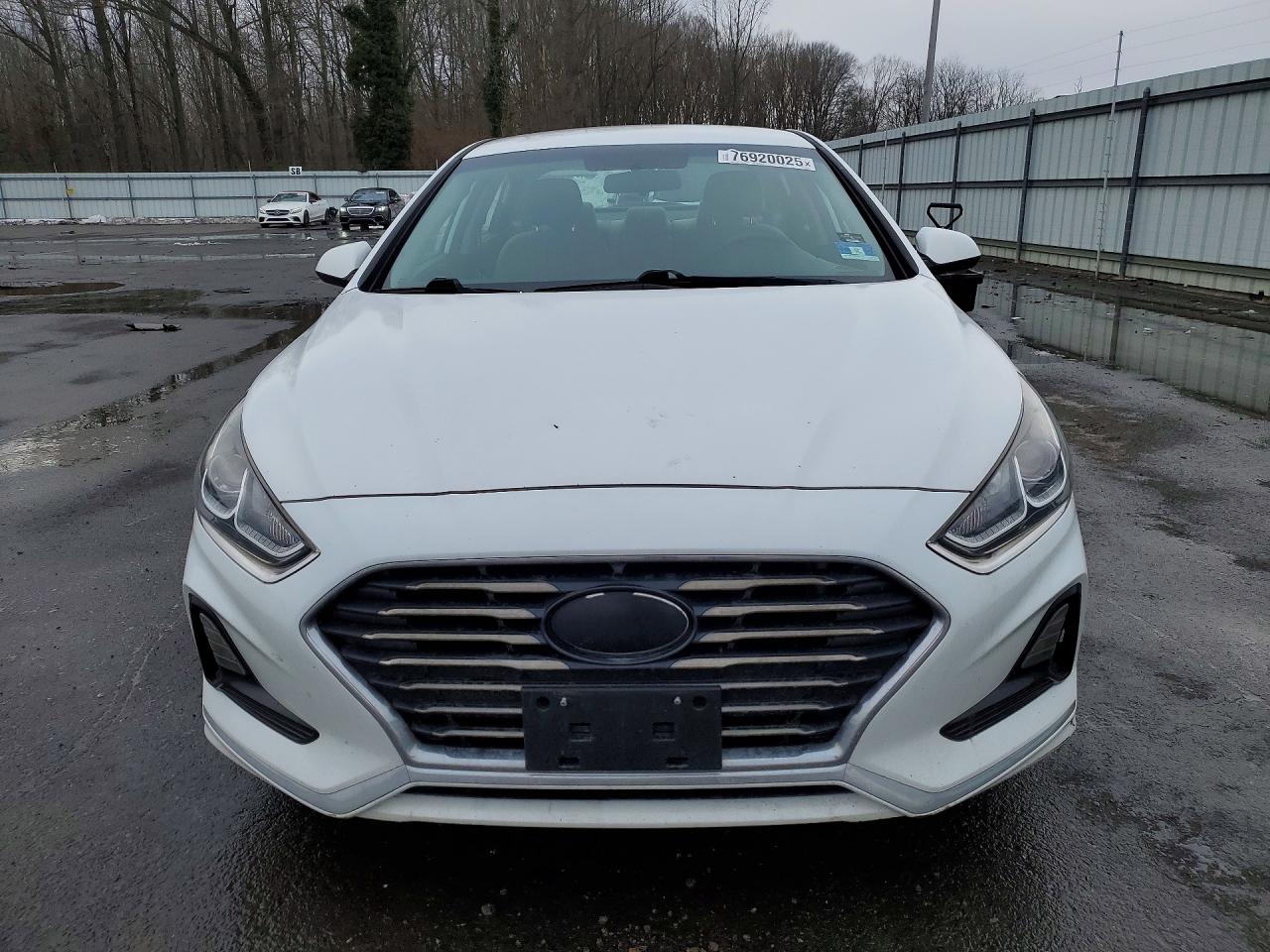 2018 HYUNDAI SONATA SE photo 9