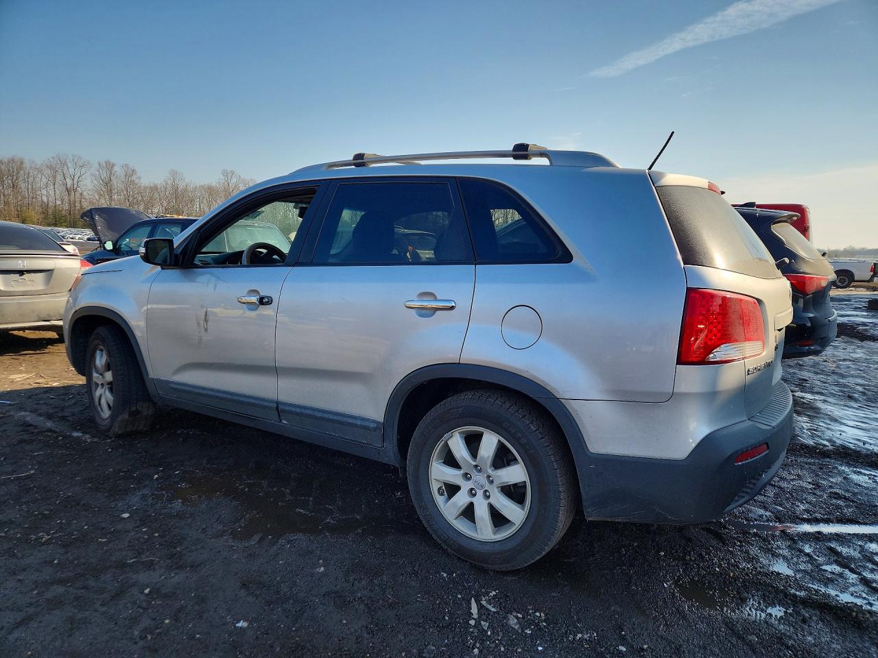 2012 KIA SORENTO LX photo 2