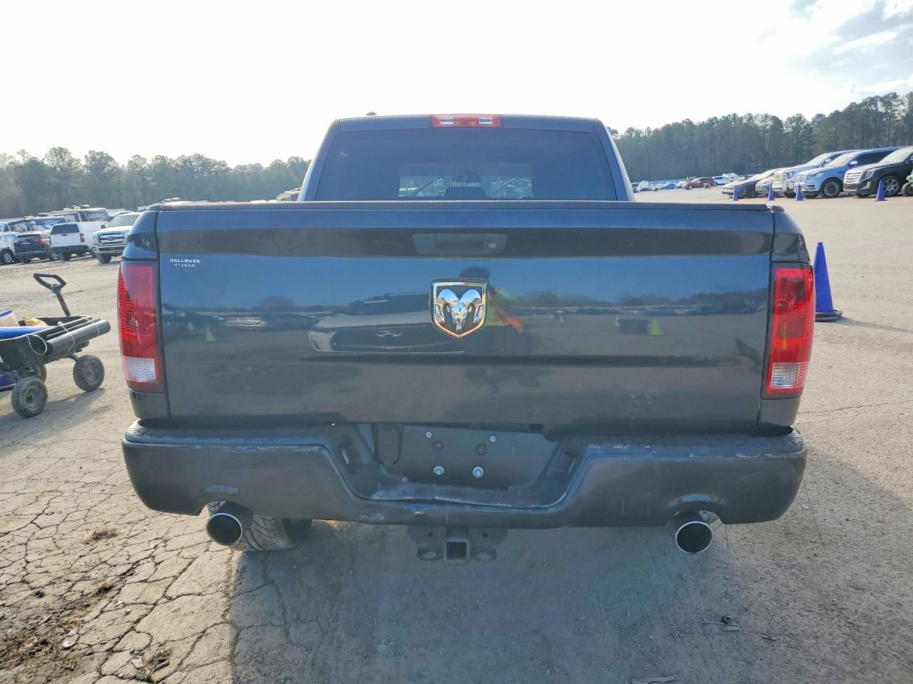 2013 RAM 1500 ST photo 11