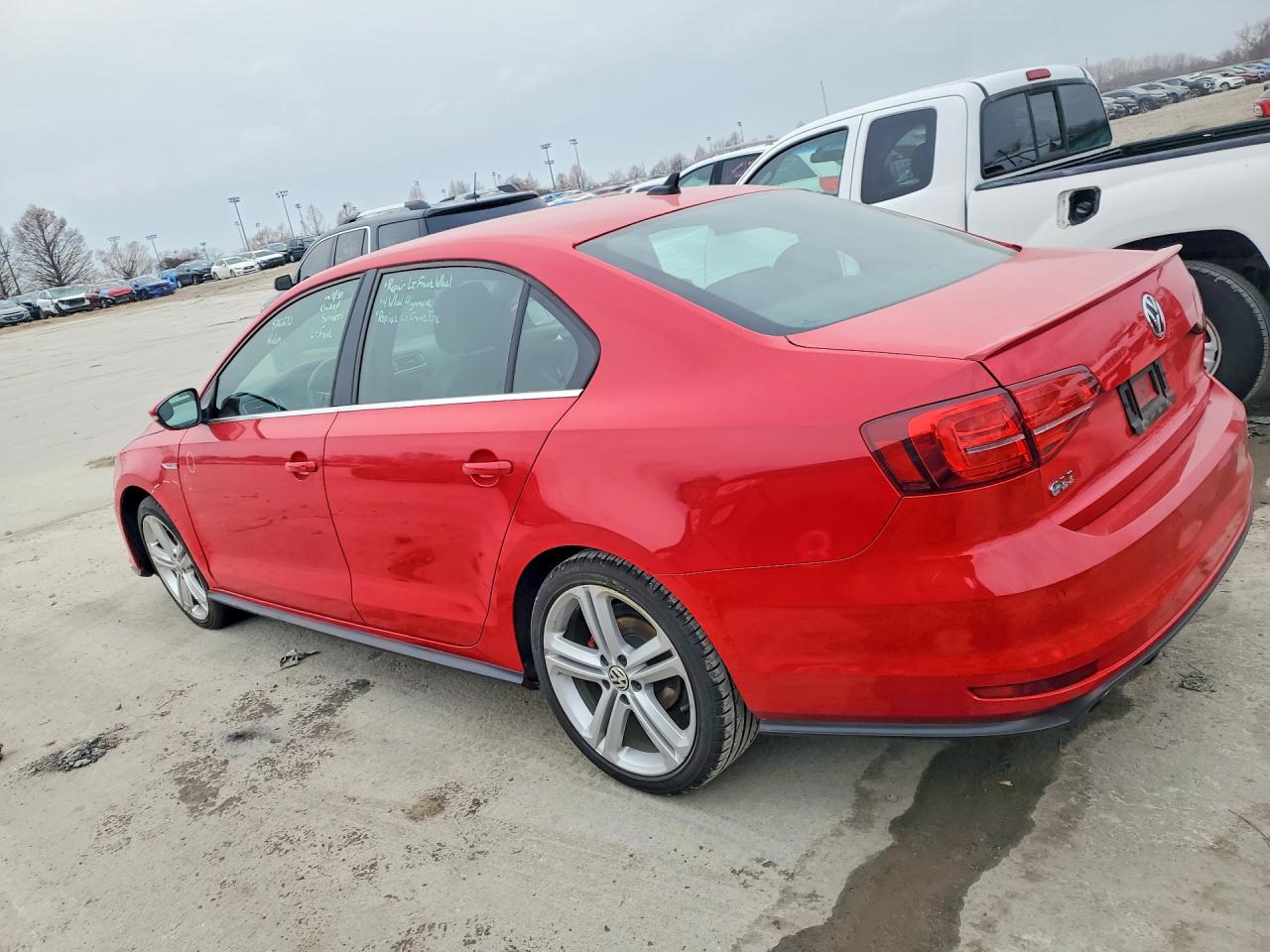 2016 VOLKSWAGEN JETTA GLI photo 2