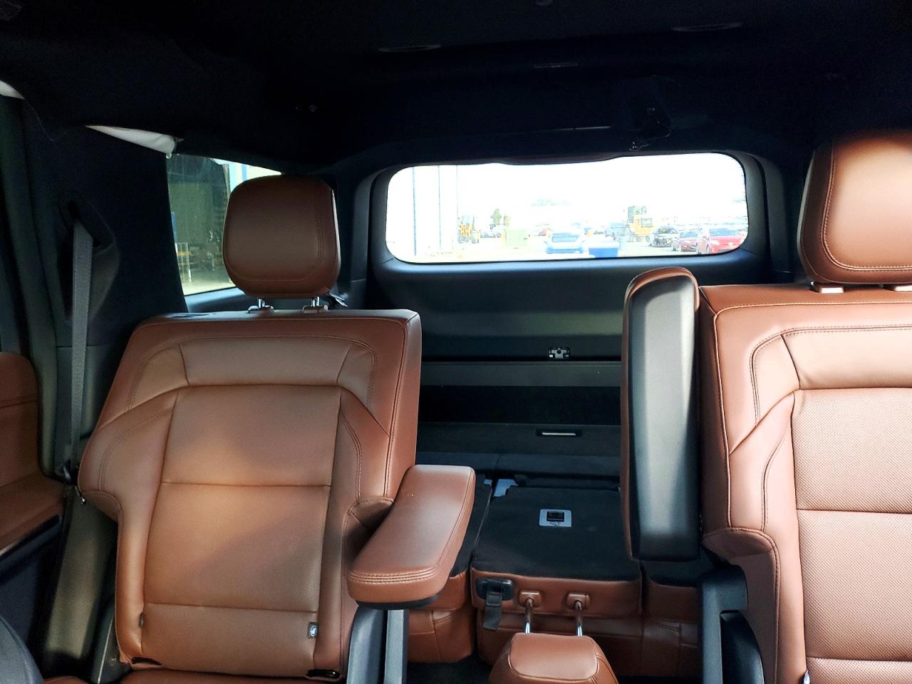 2025 LINCOLN NAVIGATOR RESERVE photo 10