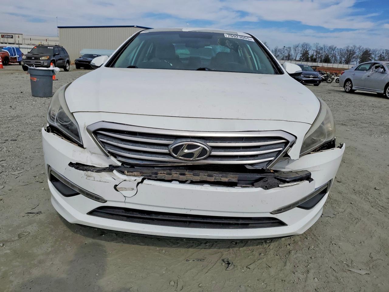2015 HYUNDAI SONATA SPORT photo 9