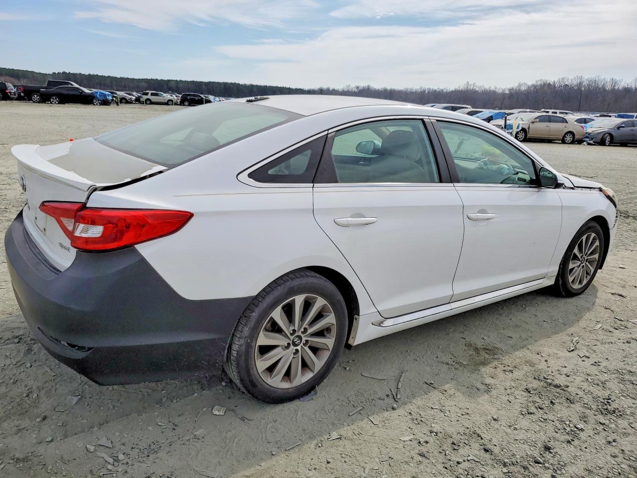 2015 HYUNDAI SONATA SPORT photo 5