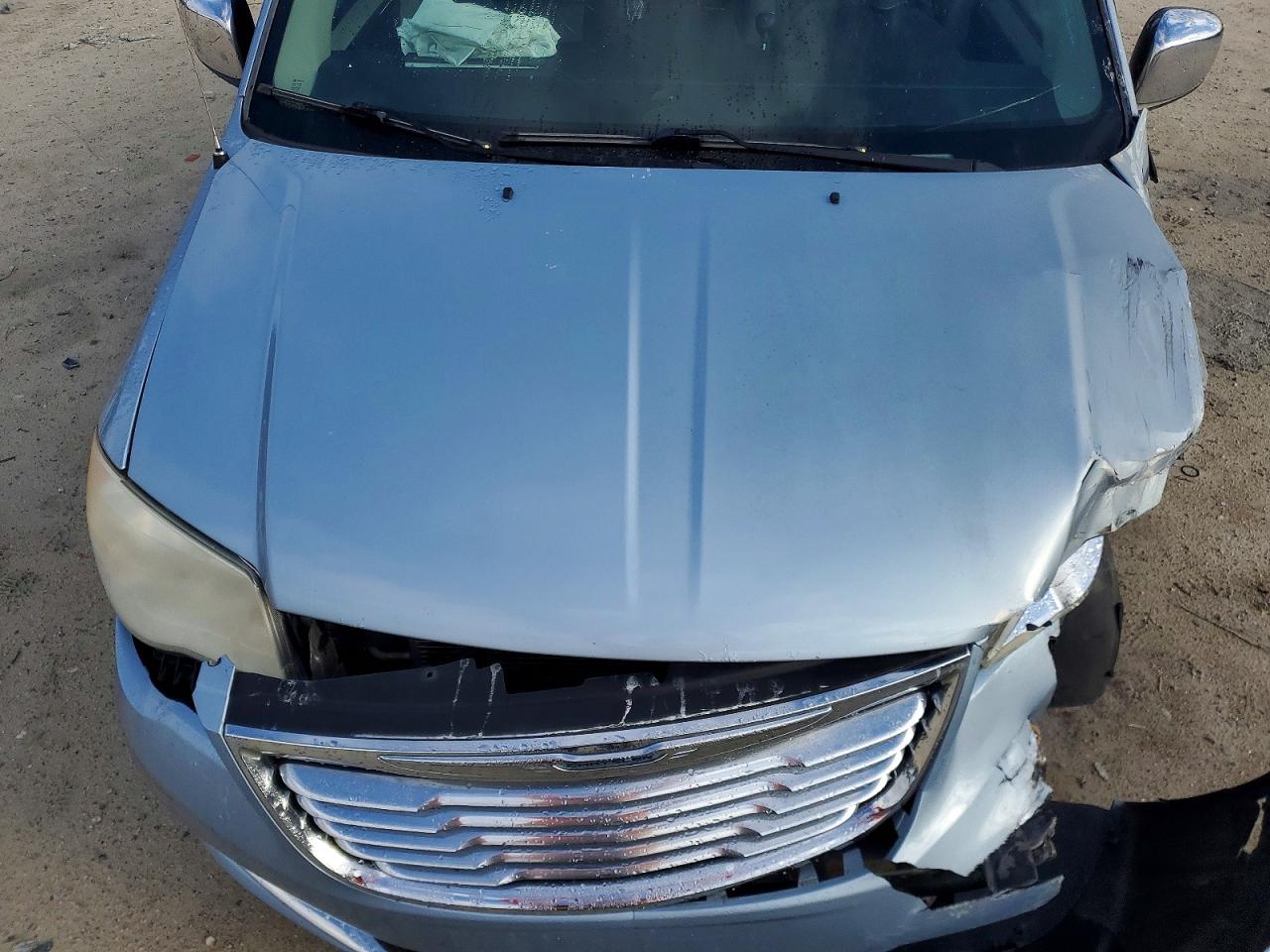 2013 CHRYSLER TOWN & COUNTRY TOURING L photo 23