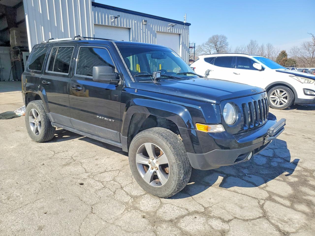 2017 JEEP PATRIOT LATITUDE photo 4