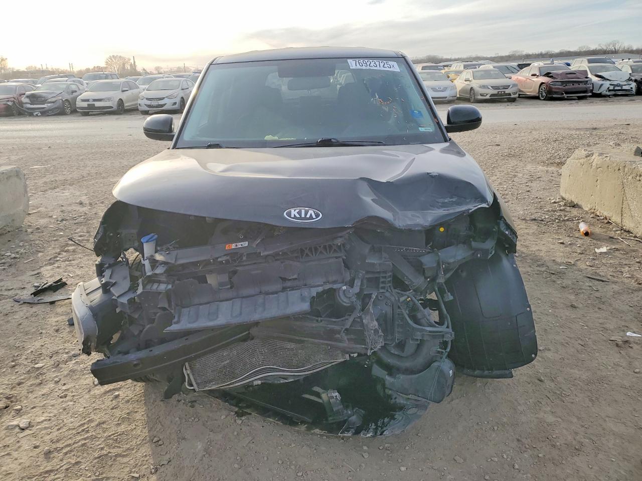 2020 KIA SOUL LX photo 5