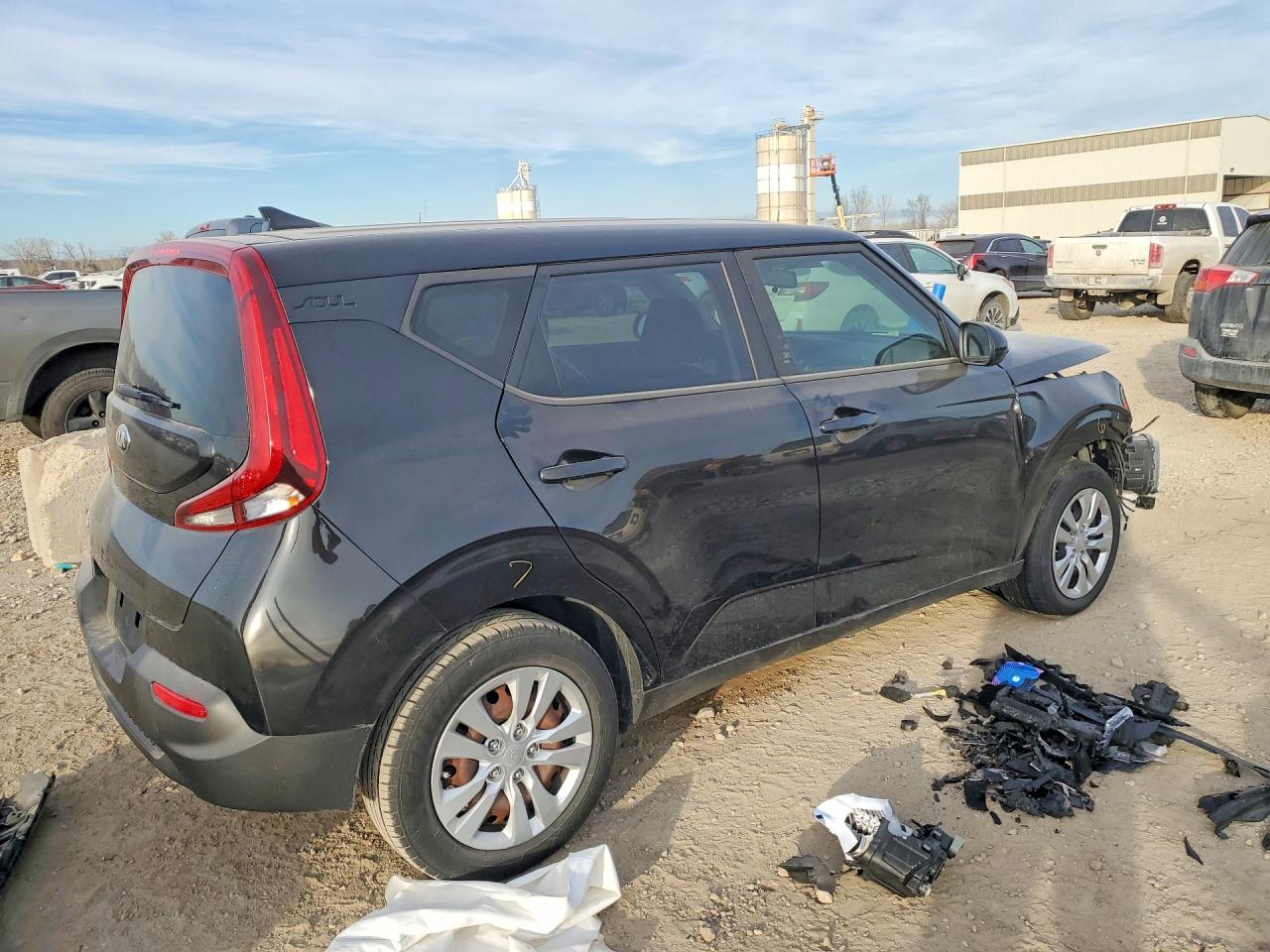 2020 KIA SOUL LX photo 3