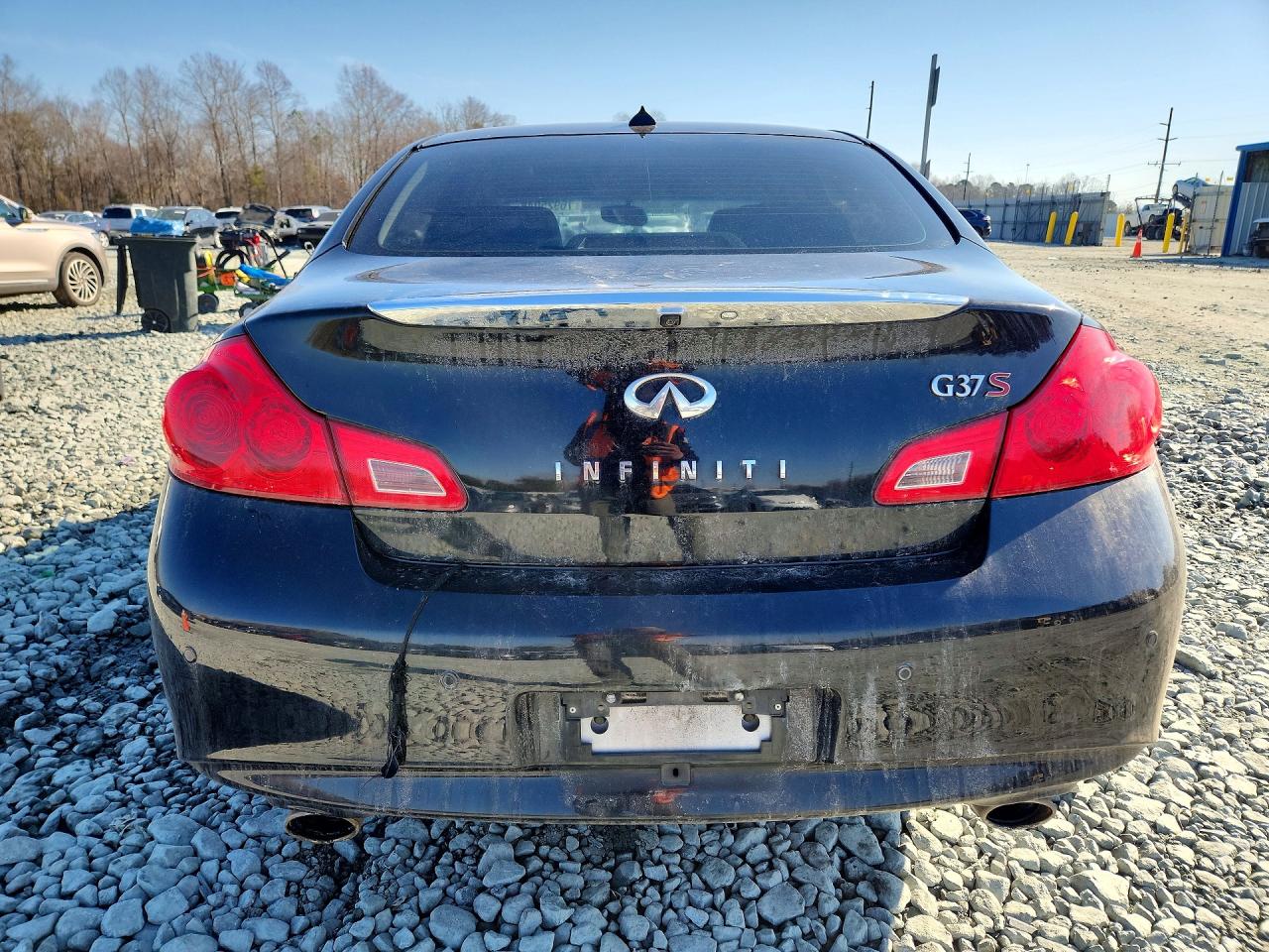 2012 INFINITI G37 BASE photo 11