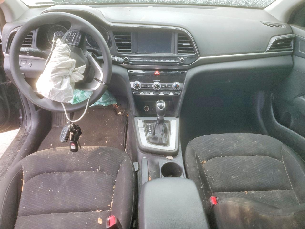 2020 HYUNDAI ELANTRA SEL photo 8