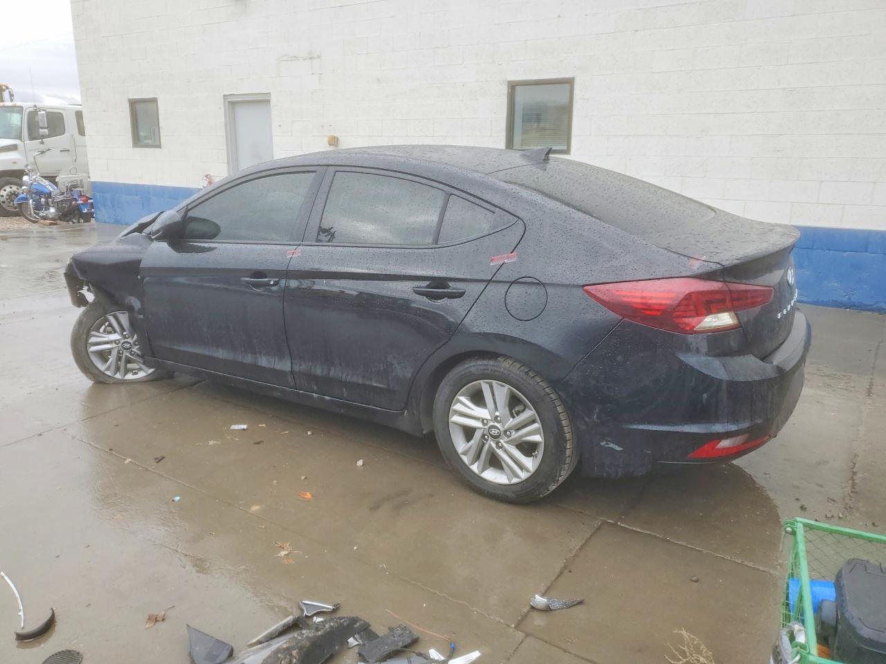 2020 HYUNDAI ELANTRA SEL photo 2
