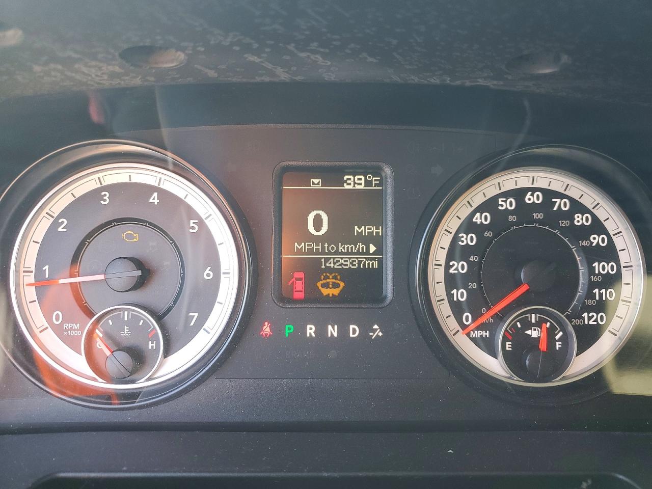 2015 RAM 1500 ST photo 25