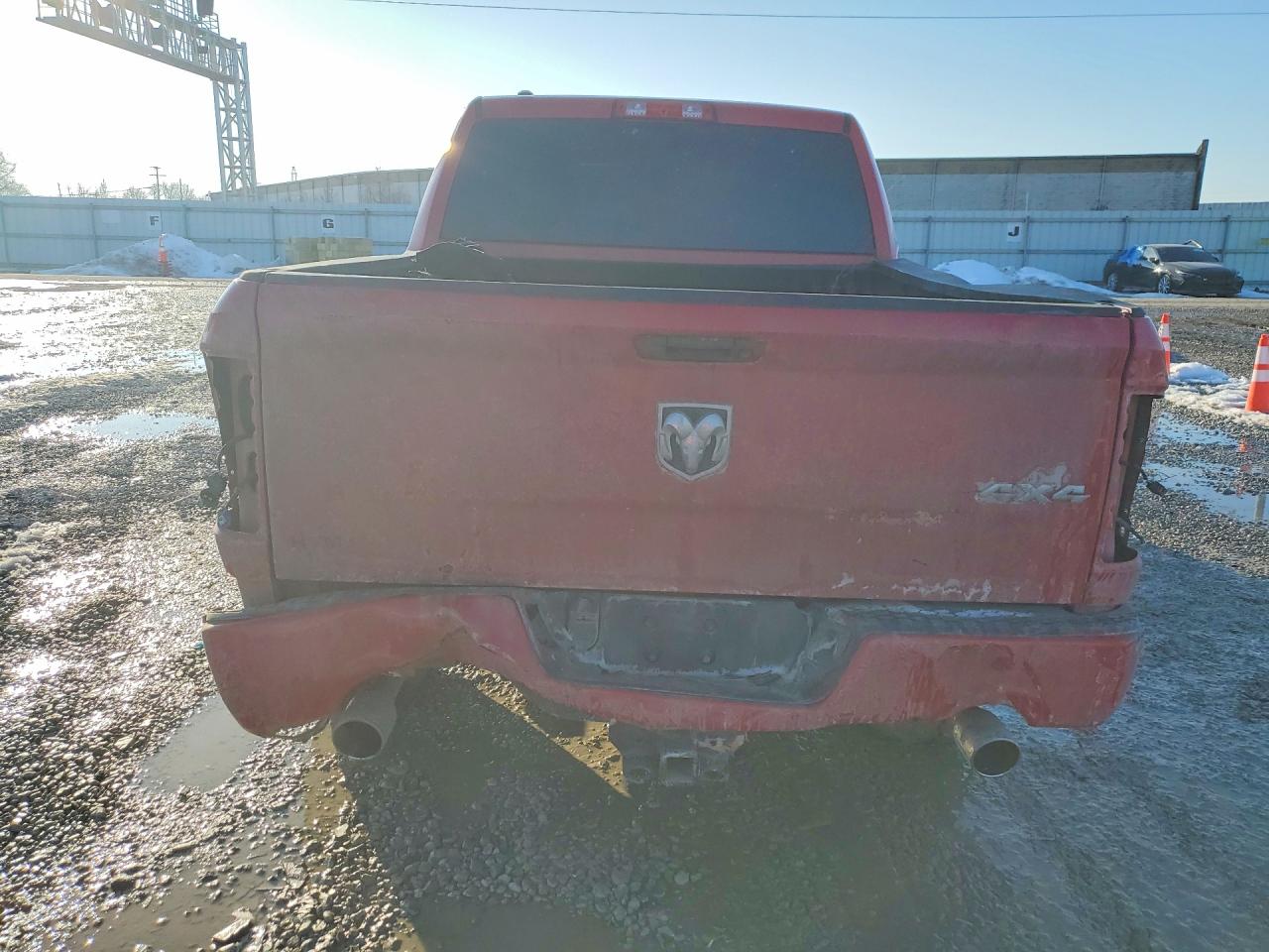 2015 RAM 1500 ST photo 16