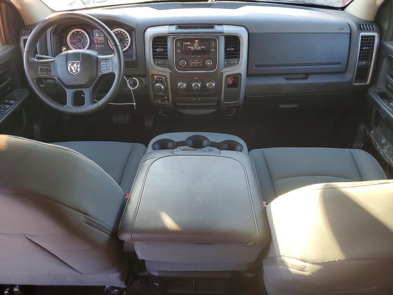 2015 RAM 1500 ST photo 22