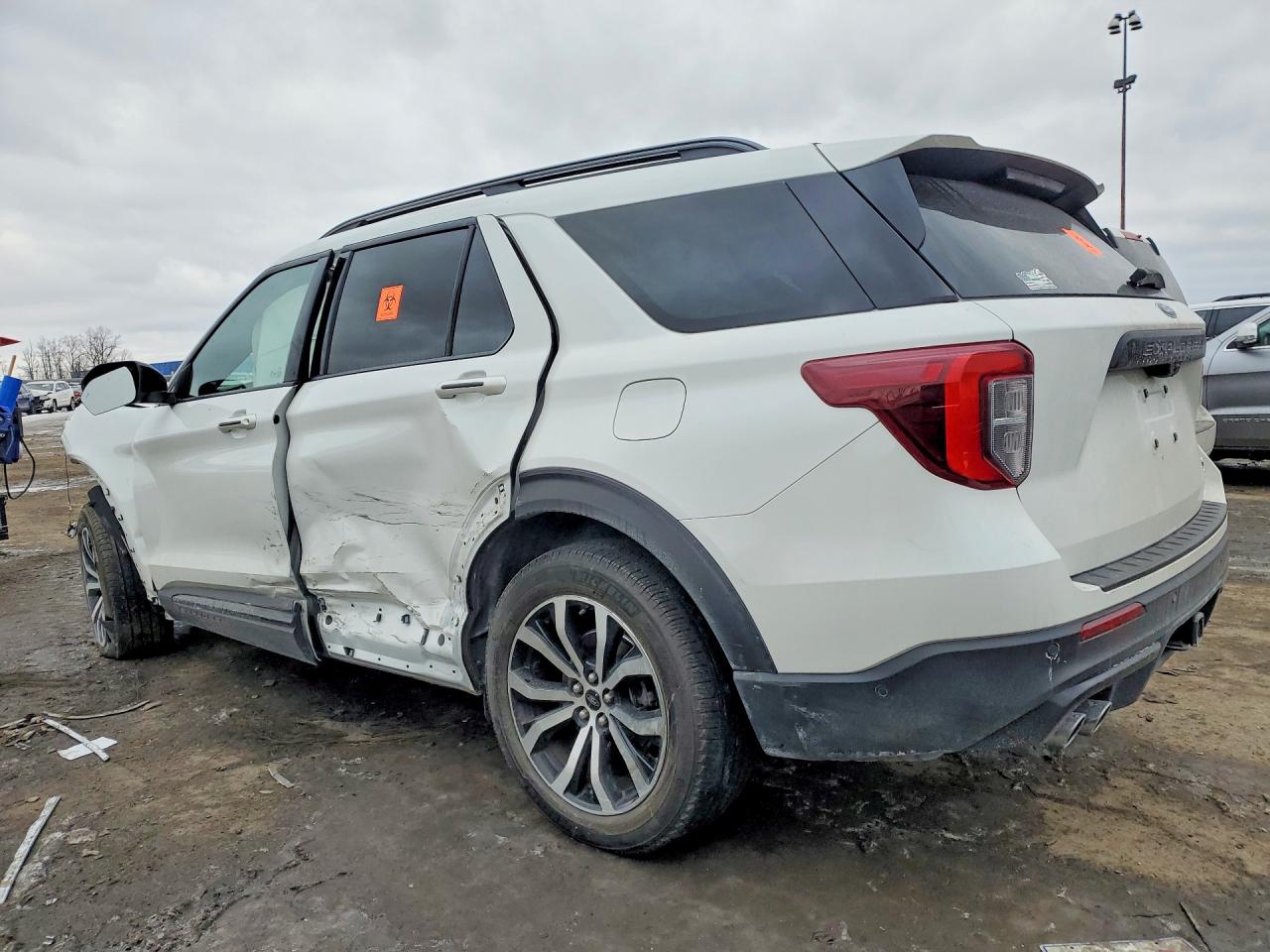 2020 FORD EXPLORER ST photo 2