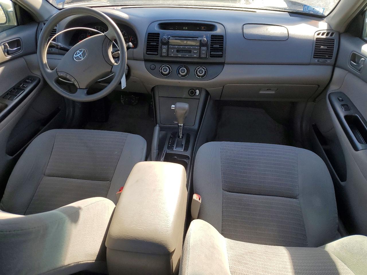 2005 TOYOTA CAMRY LE photo 15