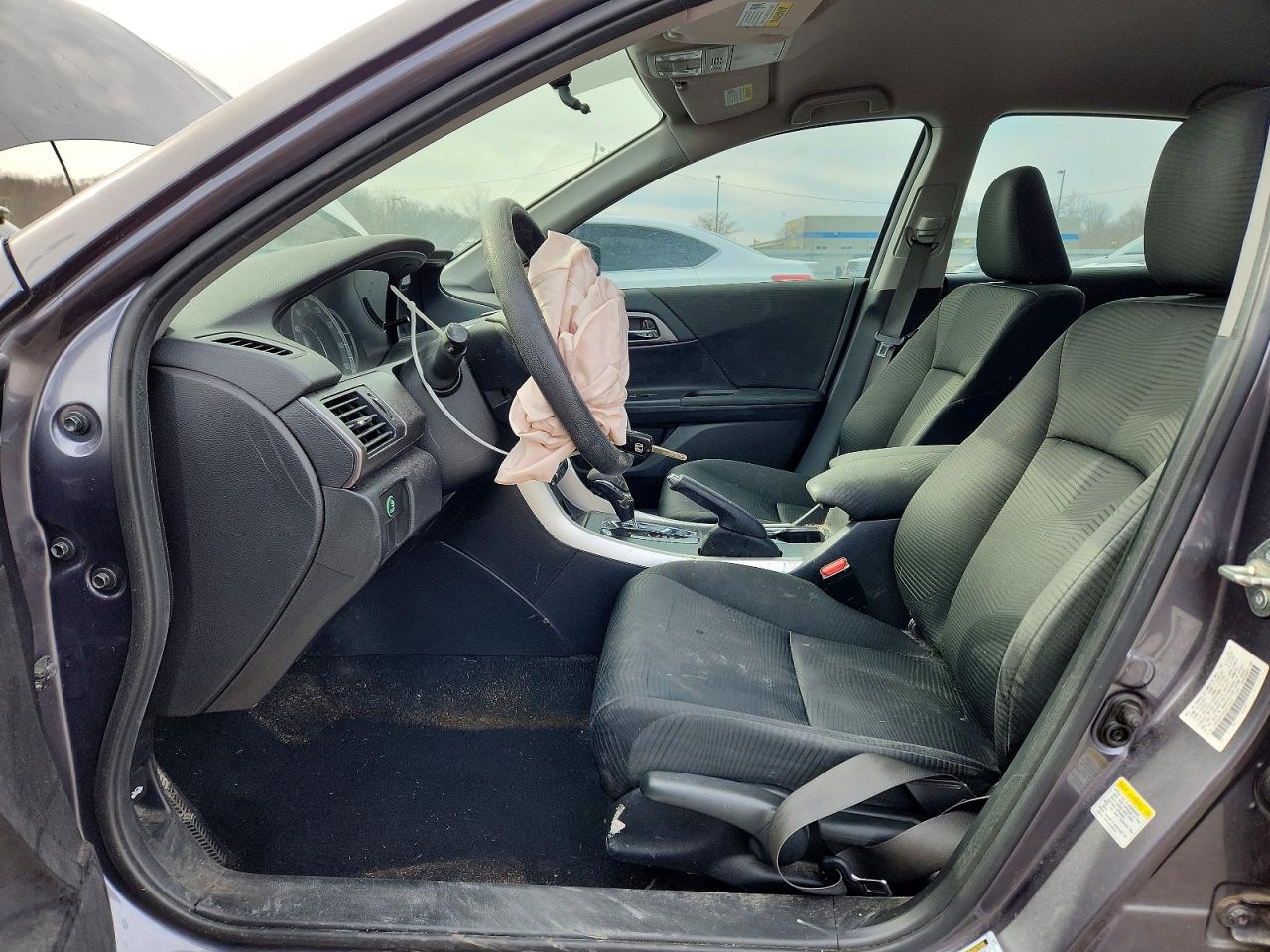 2015 HONDA ACCORD LX photo 19