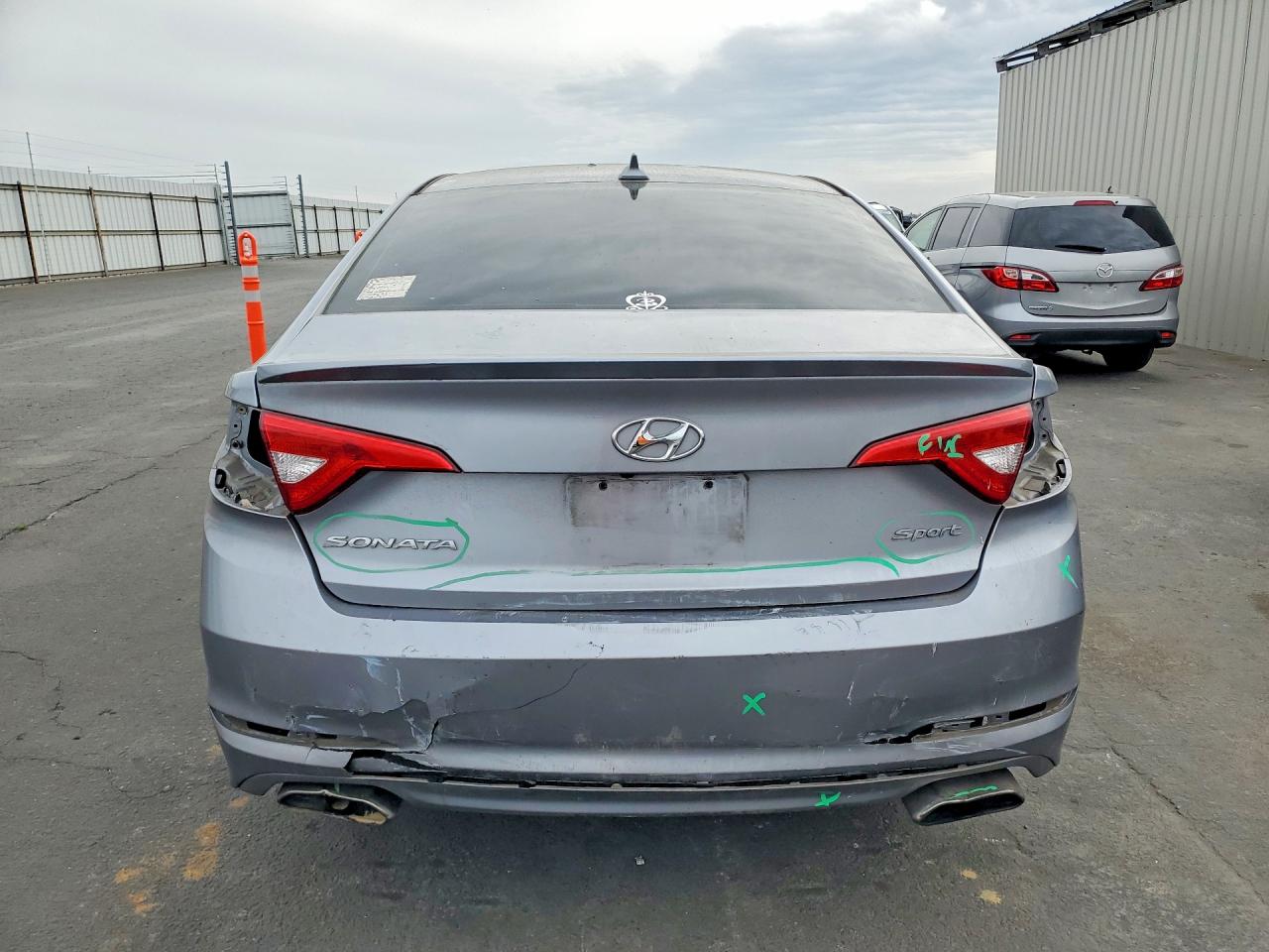 2015 HYUNDAI SONATA SPORT photo 6