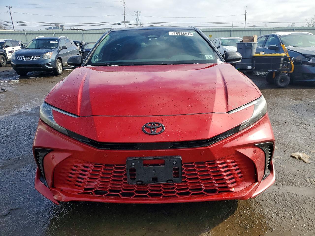 2025 TOYOTA CAMRY XSE photo 5