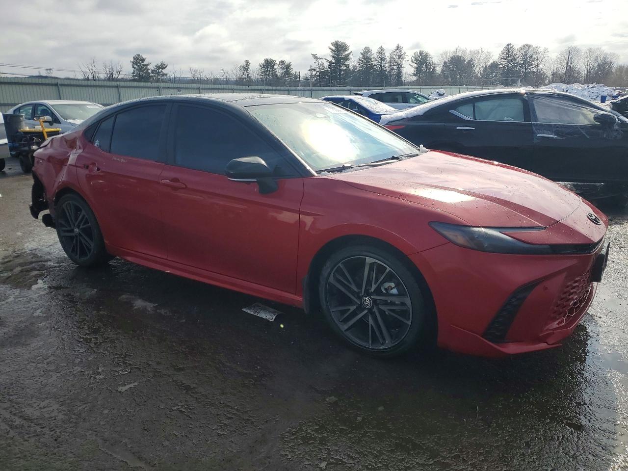 2025 TOYOTA CAMRY XSE photo 4