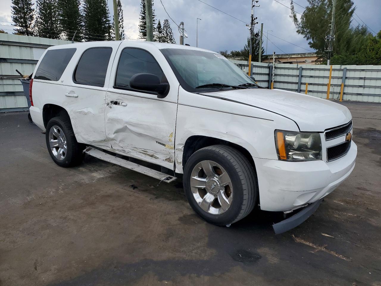 2011 CHEVROLET TAHOE SPECIAL photo 7