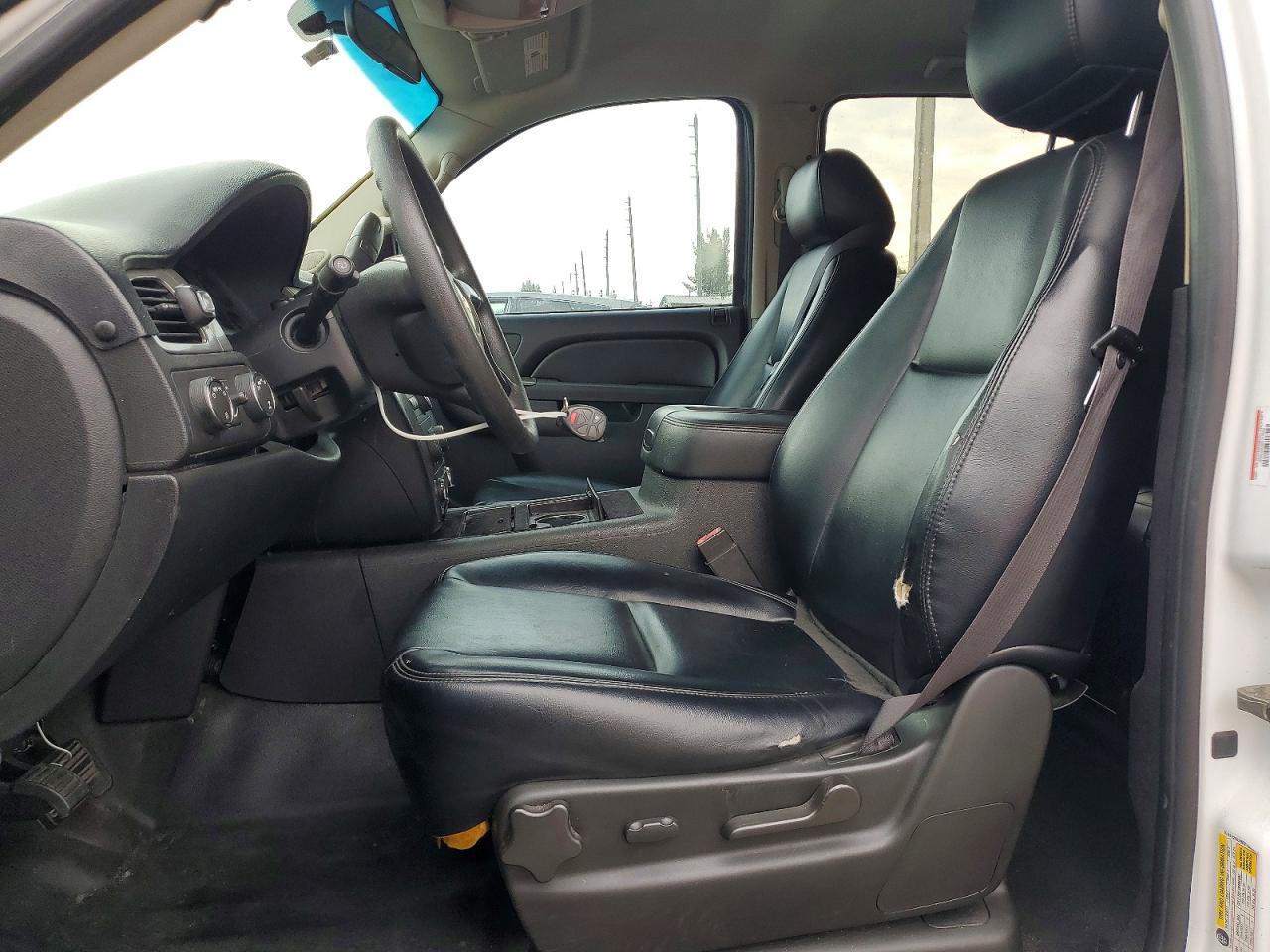 2011 CHEVROLET TAHOE SPECIAL photo 13