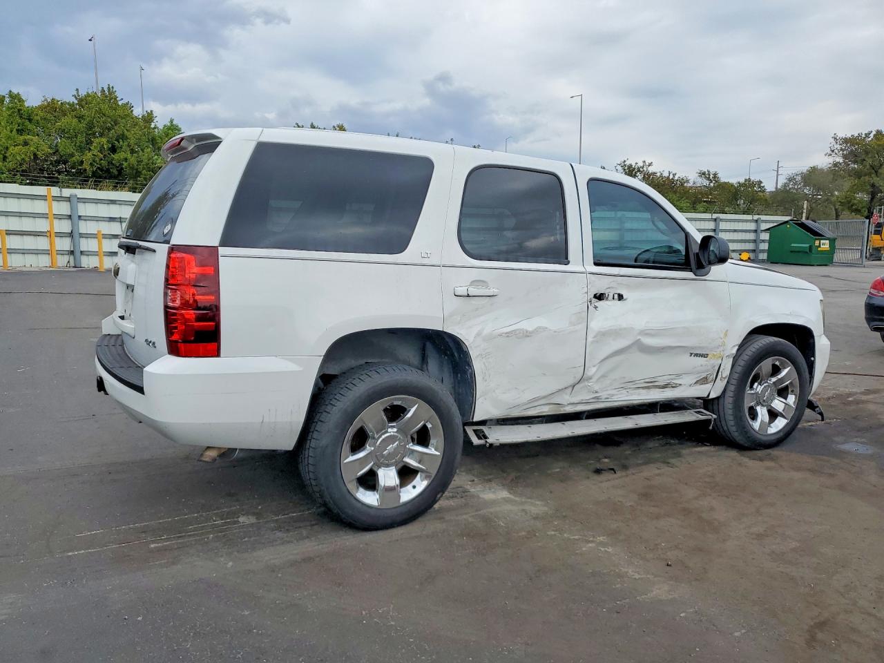 2011 CHEVROLET TAHOE SPECIAL photo 5