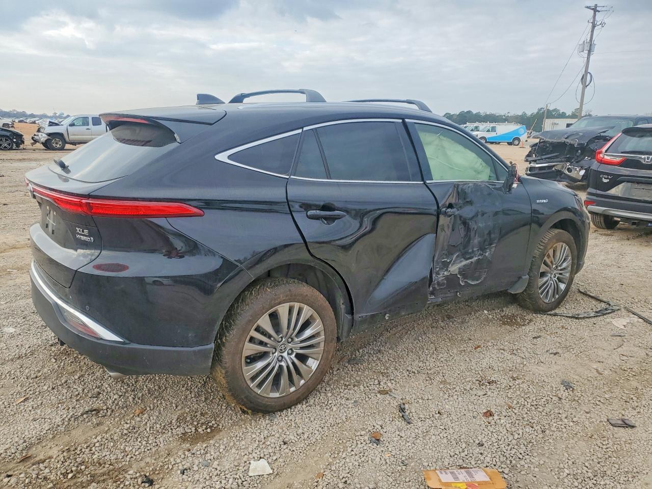 2021 TOYOTA VENZA LE photo 5