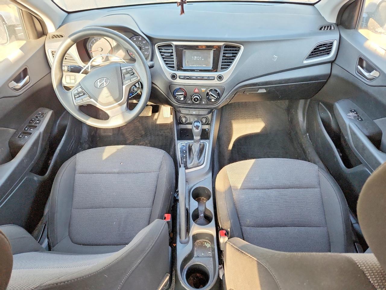 2019 HYUNDAI ACCENT SE photo 15