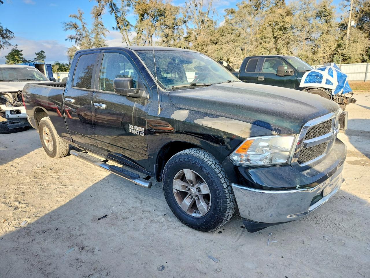 2016 RAM 1500 SLT photo 7