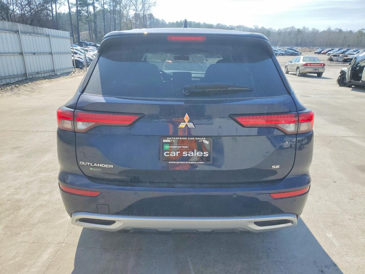 2024 MITSUBISHI OUTLANDER SE photo 16