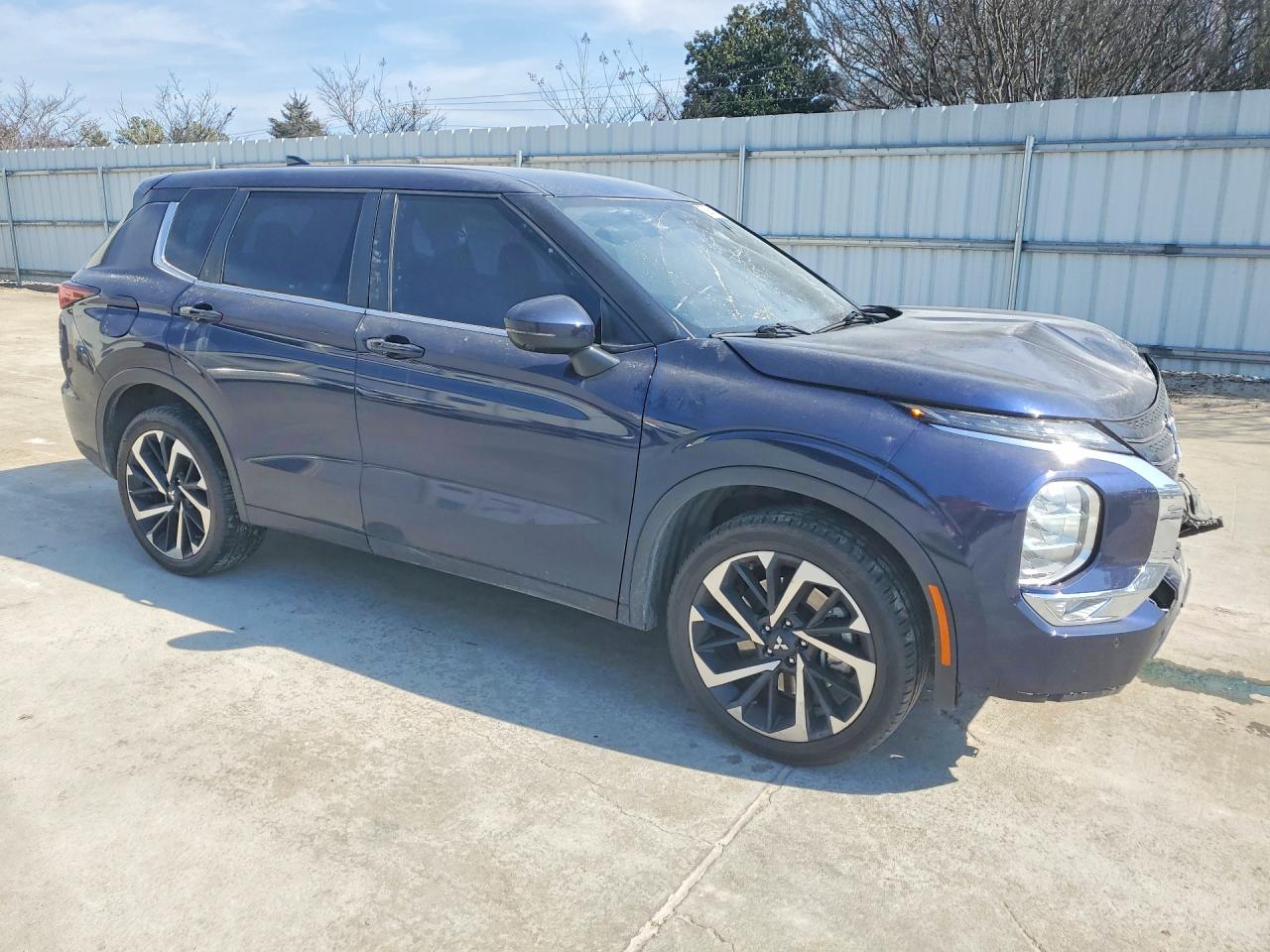 2024 MITSUBISHI OUTLANDER SE photo 10
