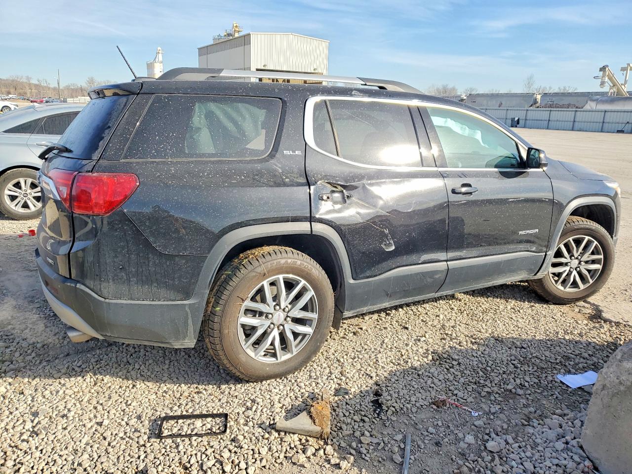 2019 GMC ACADIA SLE photo 3