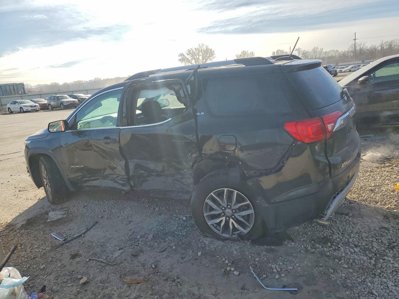 2019 GMC ACADIA SLE photo 2