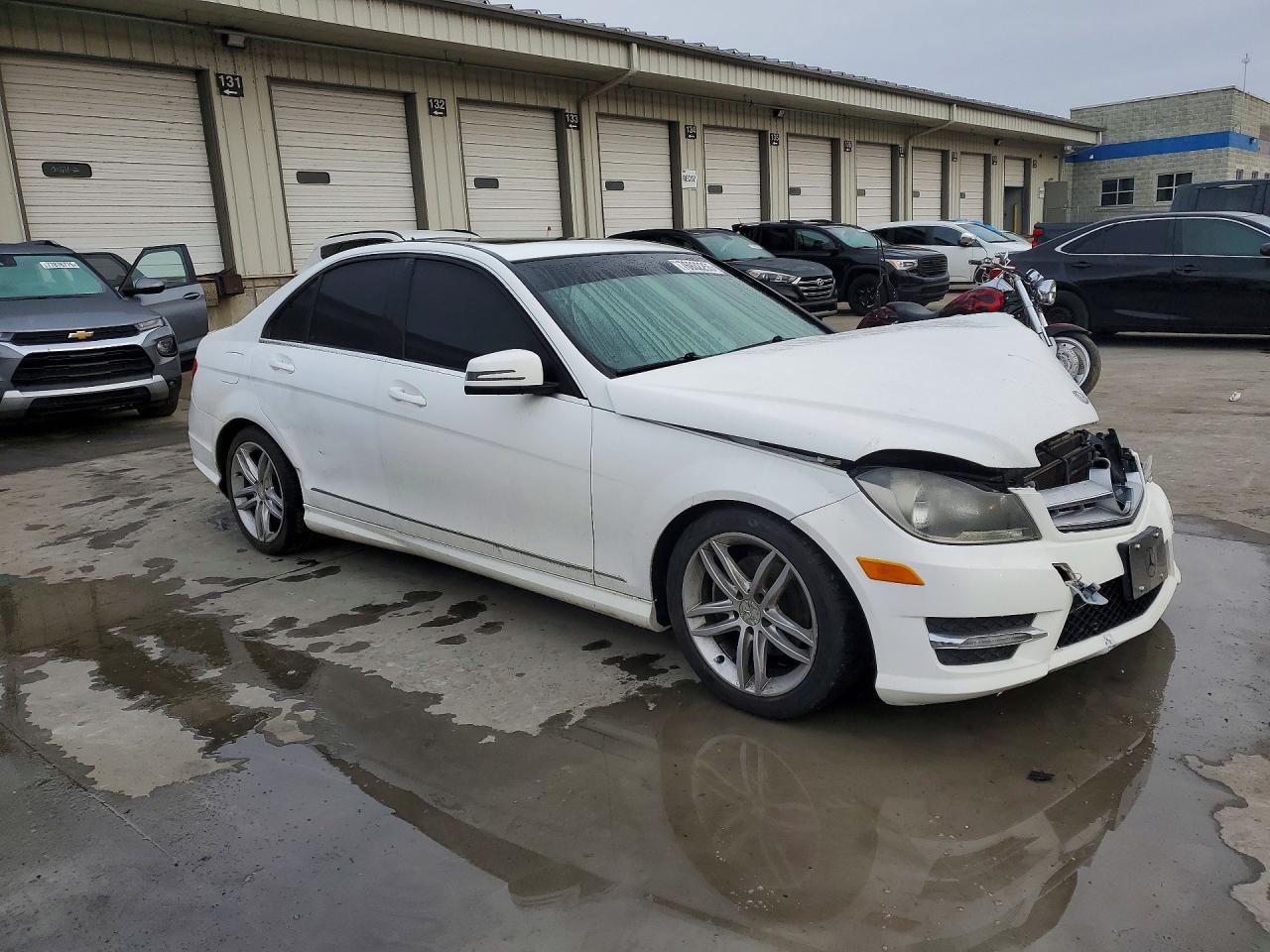 2013 MERCEDES-BENZ C 250 photo 4