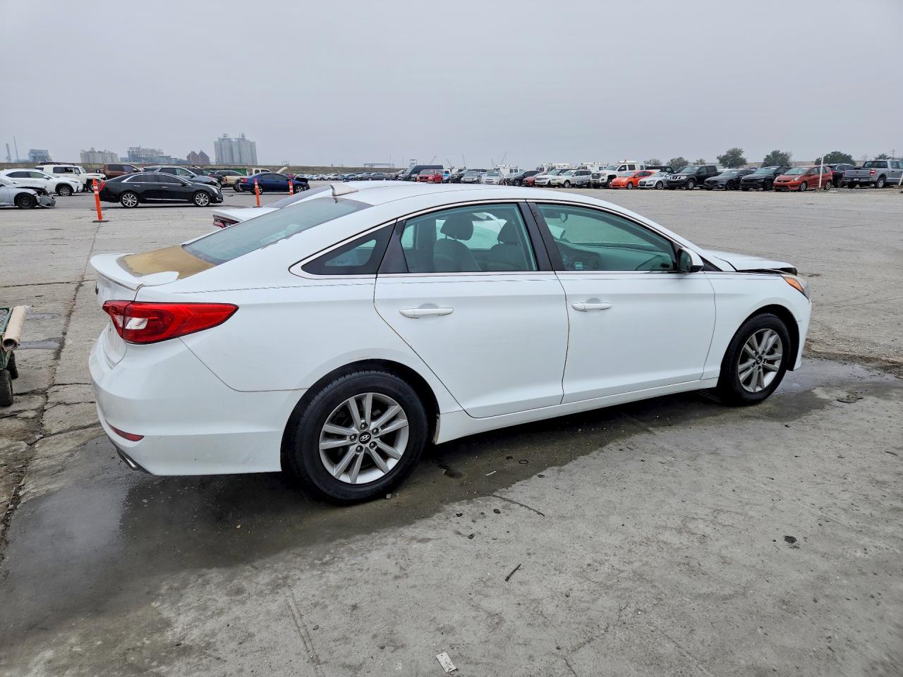 2015 HYUNDAI SONATA SE photo 3