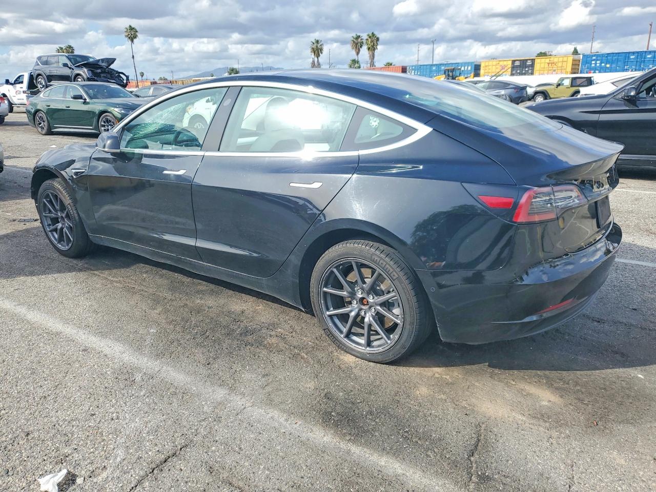 2019 TESLA MODEL 3 photo 2