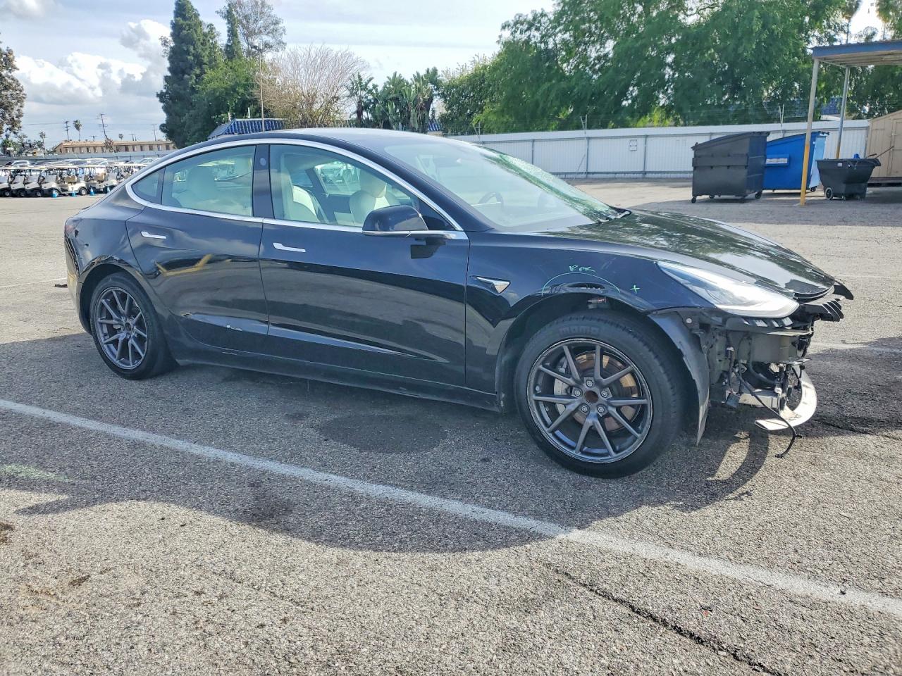 2019 TESLA MODEL 3 photo 4
