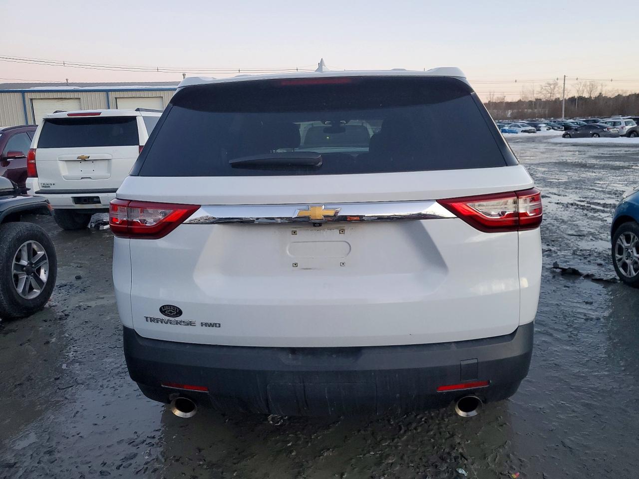 2020 CHEVROLET TRAVERSE LS photo 11