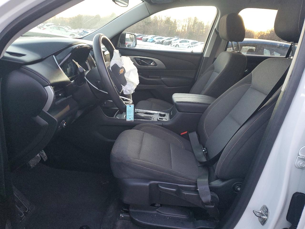2020 CHEVROLET TRAVERSE LS photo 13