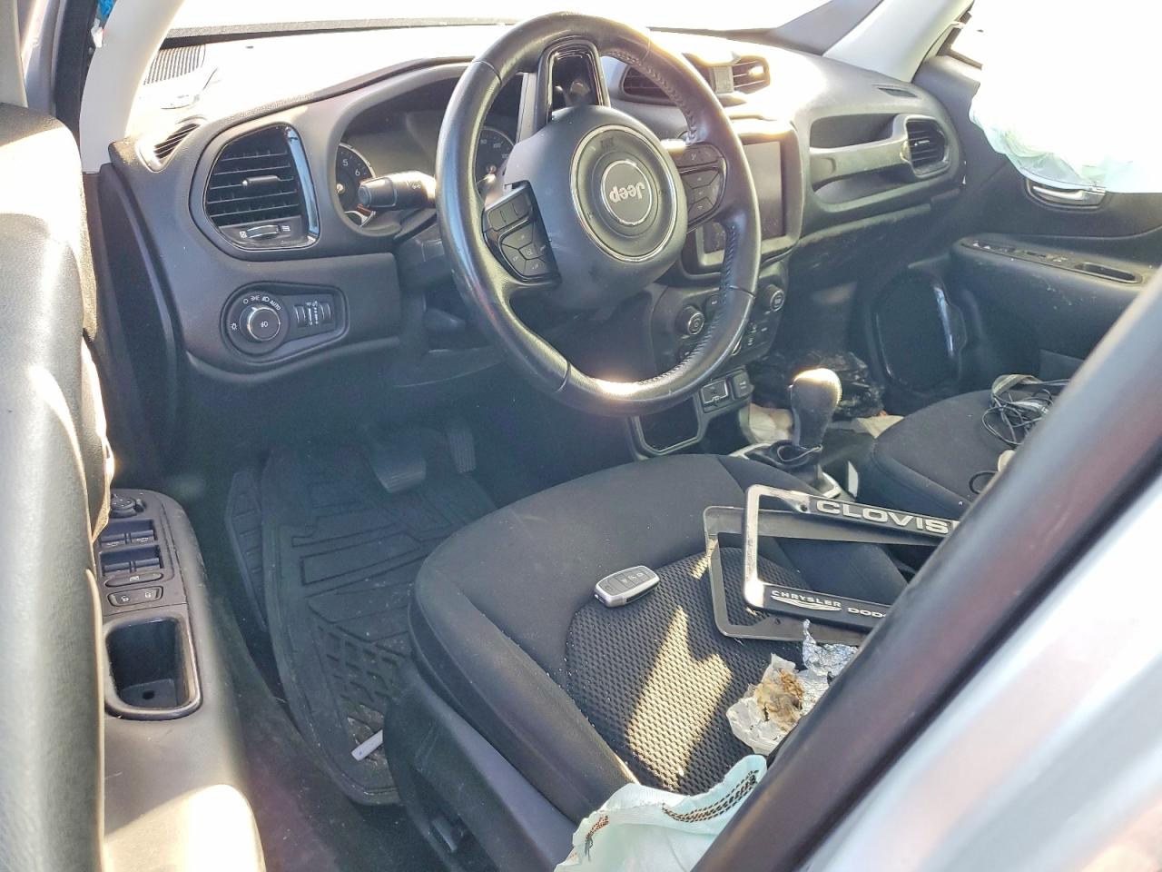 2019 JEEP RENEGADE LATITUDE photo 22