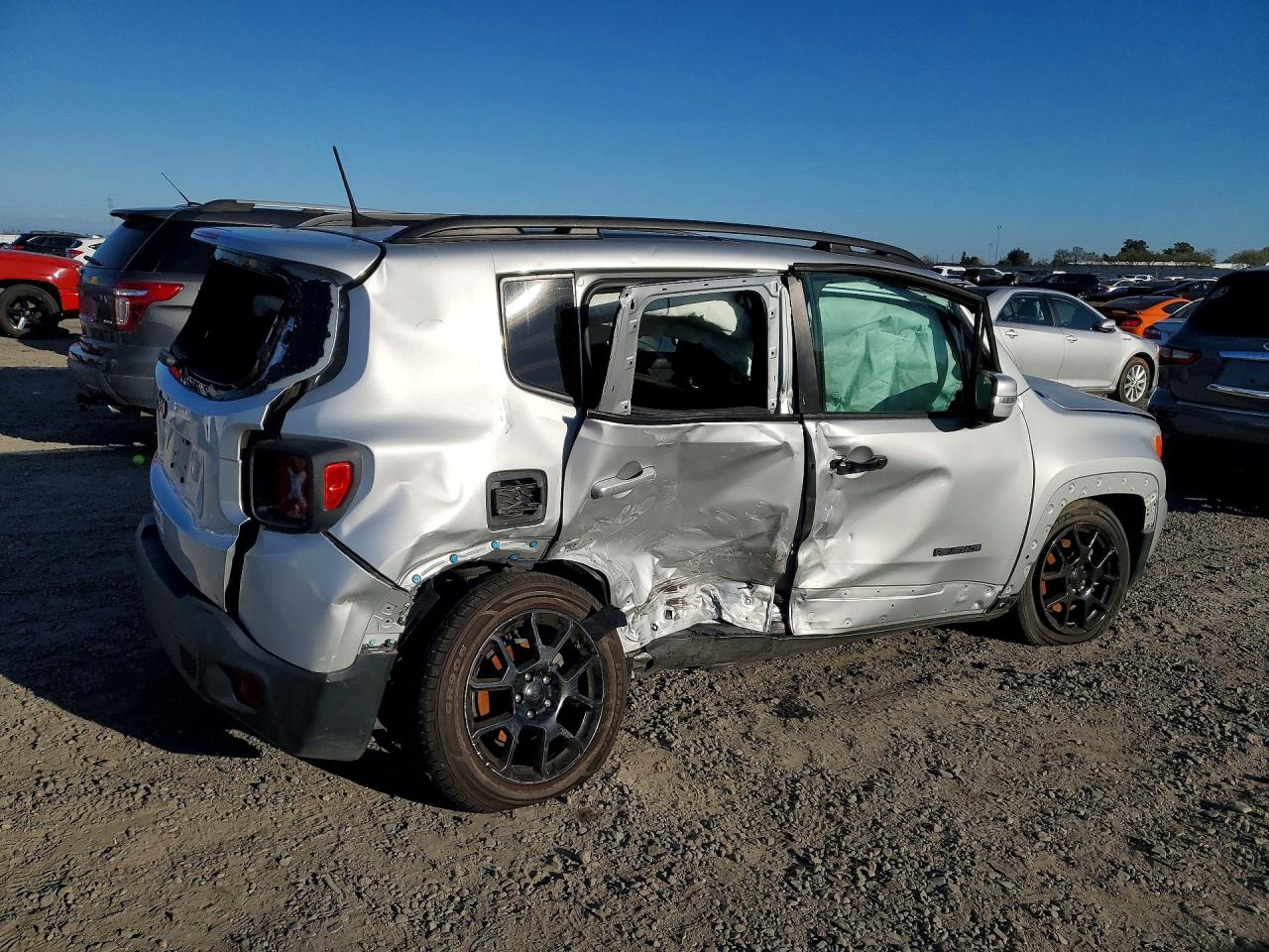 2019 JEEP RENEGADE LATITUDE photo 7