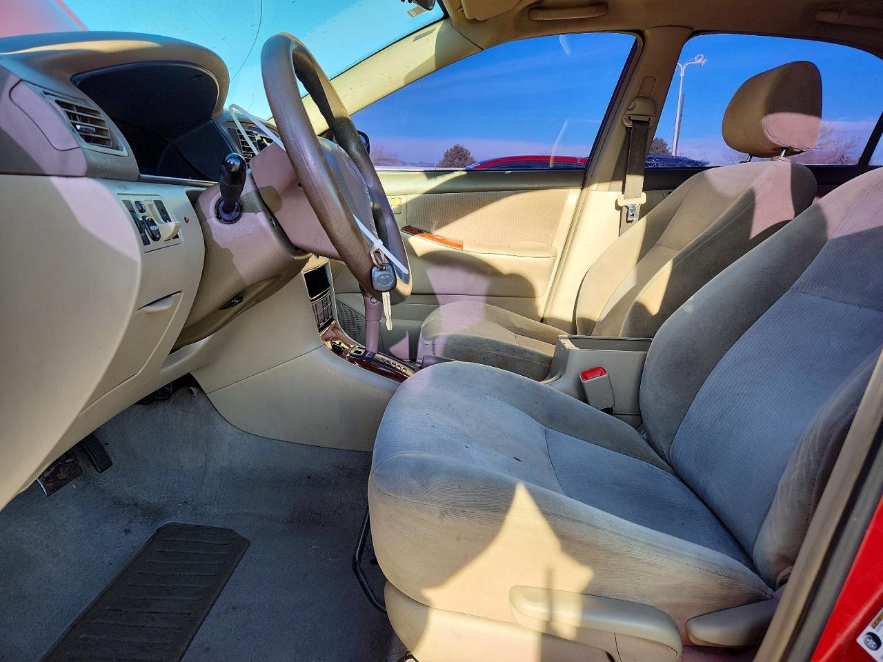 2005 TOYOTA COROLLA LE photo 19