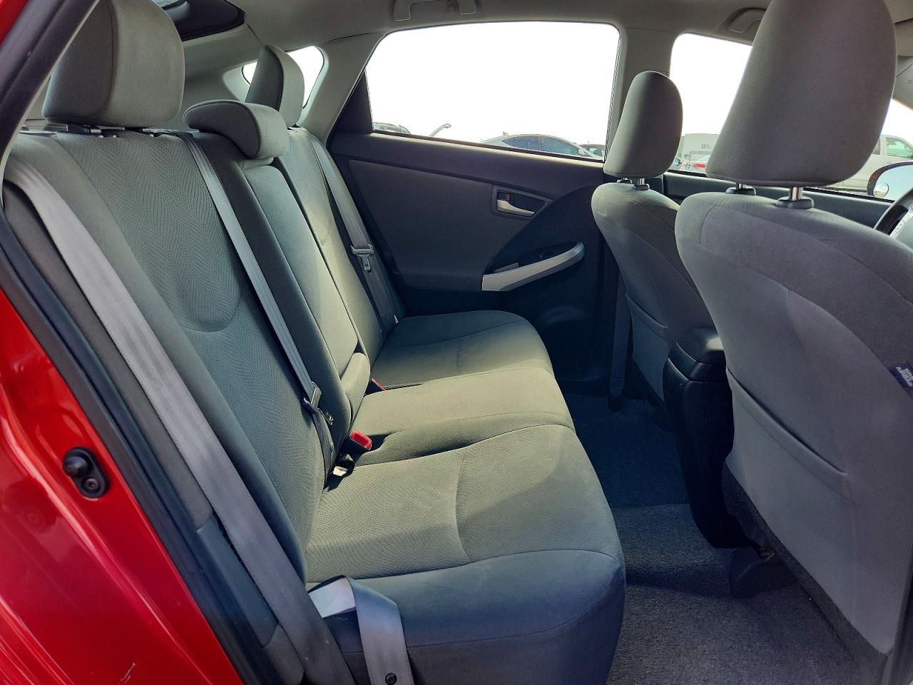 2014 TOYOTA PRIUS THREE photo 19