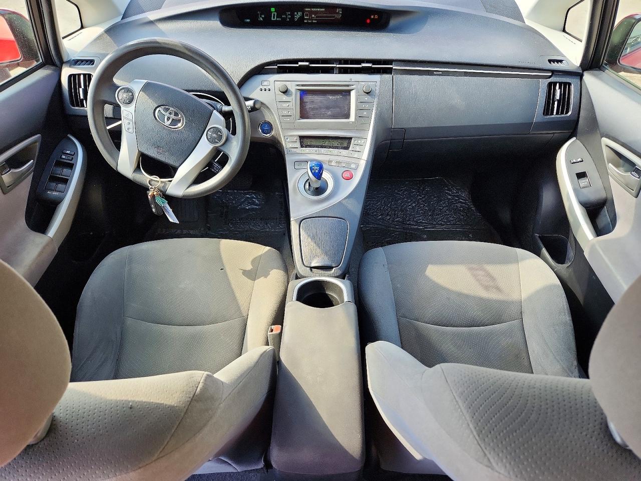 2014 TOYOTA PRIUS THREE photo 15